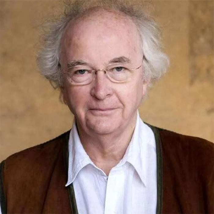 Philip Pullman